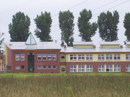 Nowe boisko i szkoła w Kliniskach