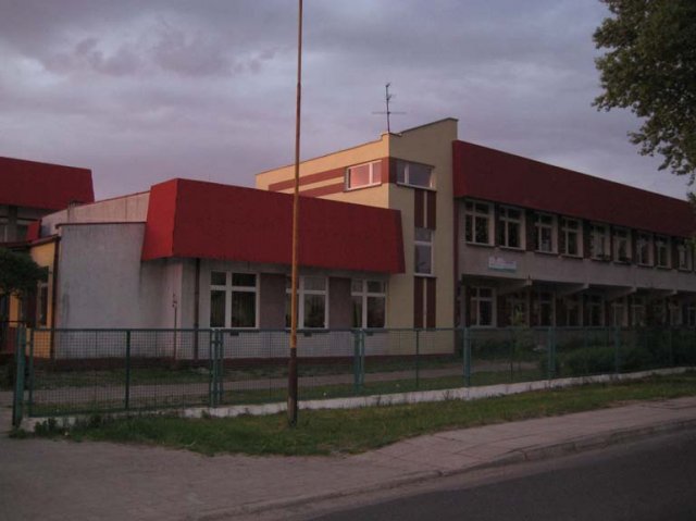 Szkoła podstawowa i gimnazjum w Kliniskach