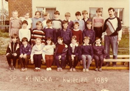 IV klasa Szkoły Podstawowej w Kliniskach (1989r.)